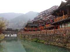 -西江千户苗寨-百年吊脚楼