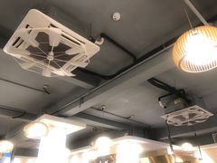 大堂-胡须佬鸡煲四季火锅店(石厦西村直营店)