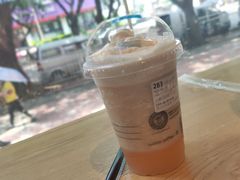 -瑞幸咖啡(八卦岭工业店)
