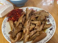 卤肥肠-赵姐猪耳朵饭店