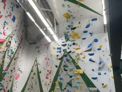 -绿壁虎攀岩基地(Tcar店)