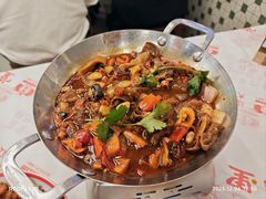 -堂瓦里·33年传统赣菜(第一街区店)