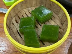 -老何家后安粉·糟粕醋海鲜火锅(三亚湾椰梦长廊店)