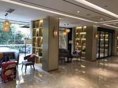 -杭州西湖湖滨银泰亚朵酒店