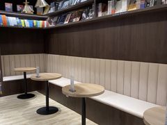 -钟书阁(群光广场店)