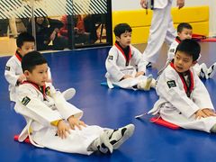 -金载勋跆拳道场(玲东花园店)