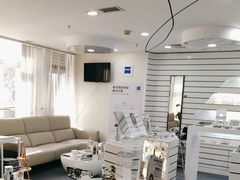 -优视力蔡司眼镜验配中心(越秀城市广场奥莱店)