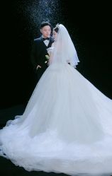 -巴黎春天婚纱摄影(临安店)