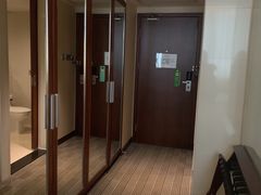 -上海浦东假日酒店