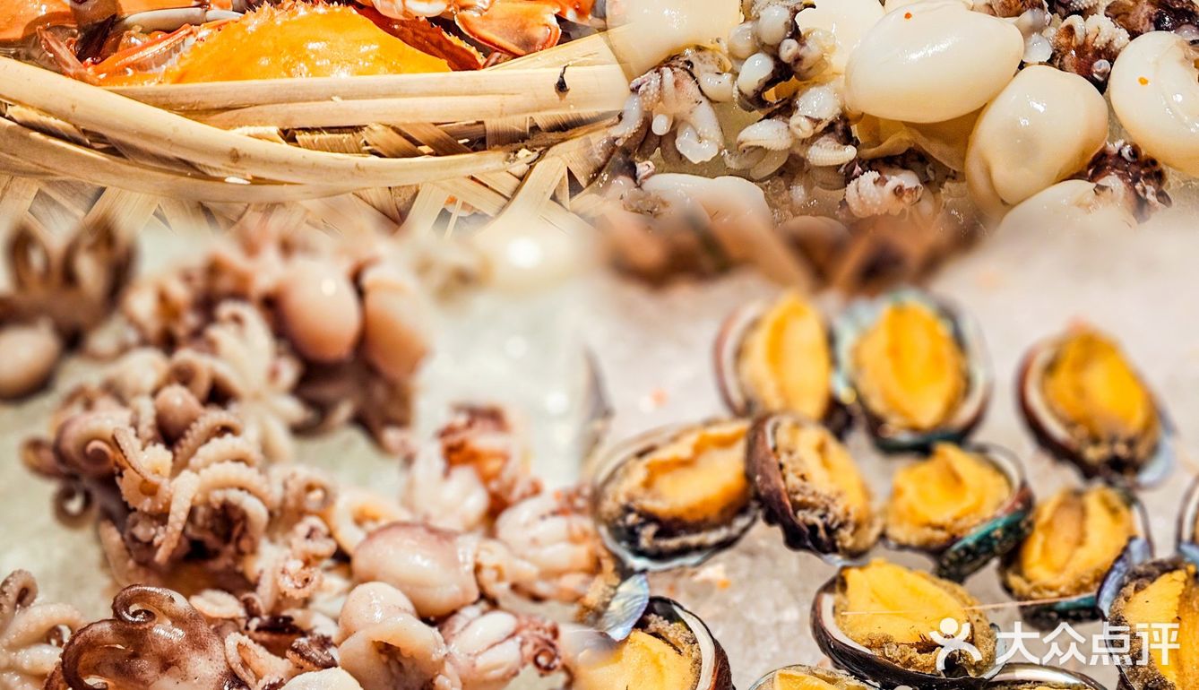 360度旋转的高空自助，难怪香港的朋友们敲爱！