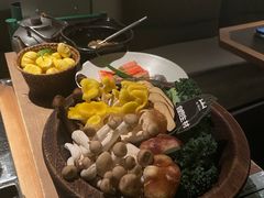-三出山火锅(南京万象天地店)