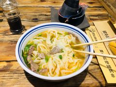 -破瓦寒窑·地摊烤羊排