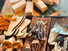 -大头椰·椰子鸡火锅(南宁万象城店)