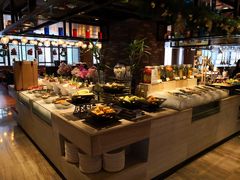 自助取餐区-OPEN開全日自助餐厅·牛肉火锅·海鲜(佛山希尔顿酒店)