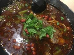香辣牛肉米线-苗乡米线(建军路店)