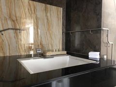 -广州天河希尔顿酒店