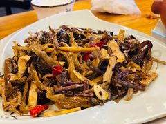 -小厨子私房菜·云南美食店