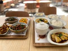 -老乡鸡(上海白玉兰广场店)
