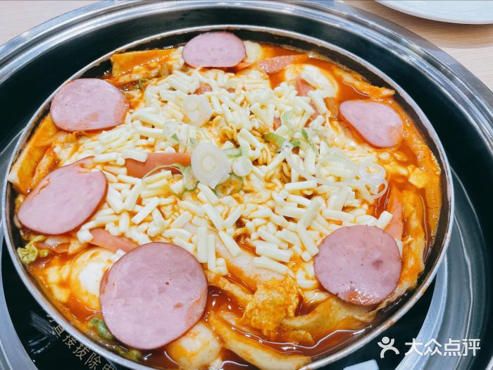 三清洞摩西韩式年糕火锅(威高广场店)芝士年糕图片