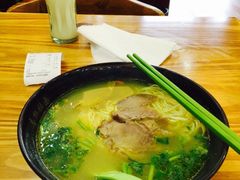 -志权牛肉面(灵山路店)