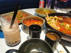 -本来精品川菜(嘉里中心店)