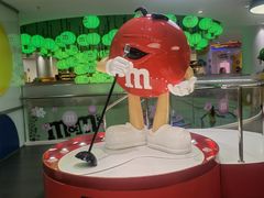 -m豆巧克力世界(上海世茂广场店)