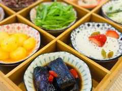 -轻蔬不用等·素食(江苏路店)