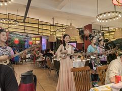 -刘姐啤酒鱼民族演艺餐厅(西街总店)