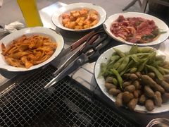 -马路牙子烧烤音乐酒馆(望京店)