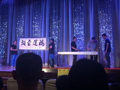 -金东尼人妖秀