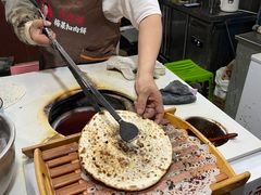 -邵建华师傅梅菜扣肉饼(麓山总店)