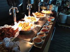 -彩虹云霄酒店75层国际自助餐