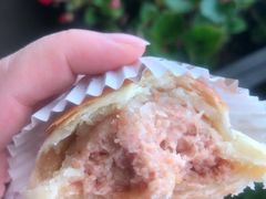 鲜肉月饼-邵万生食品公司(南京东路店)