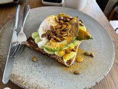 牛油果吐司-BOR Eatery(安福路店)