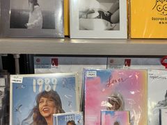 -浣熊唱片店(上海影城店)