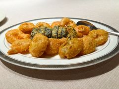 咸蛋海苔九节明虾球-三利音·东方司宴(外滩店)