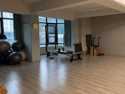 -无界瑜伽普拉提