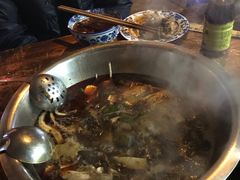-云溪河冷锅鱼(成都玉林小吃街店)