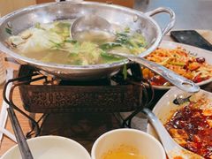 -肖四女乐山跷脚牛肉(世博源店)