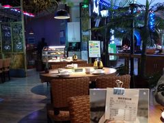 大堂-湘当有饭剁椒鱼头(昆山招商花园城店)