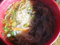 土鸡汤-正宗李家土鸡米线店