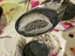 芝麻馅大汤圆-鲜甜阁·甜品小吃(七星路店)