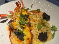 -弦月窗LUNETTE BY AMANDA(复兴路店)