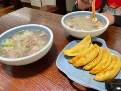 -老新隆牛肉锅贴(新街口店)