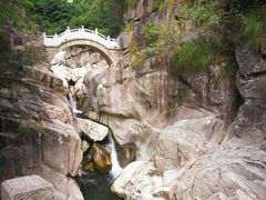 -鄣山大峡谷