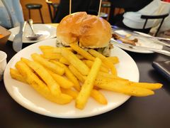 -瑞食酒馆 La Taverne Suisse