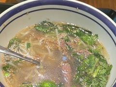 -云阿蛮云南生烫牛肉米线(奉贤路店)