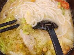 -阿香米线(乐客城店)