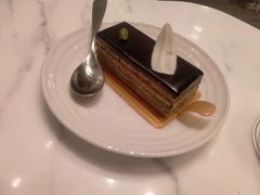 -南京长江之舟华邑酒店·鲜艳自助餐厅