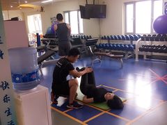 郭总在给美女上课-悦健身私教工作室(双井店)